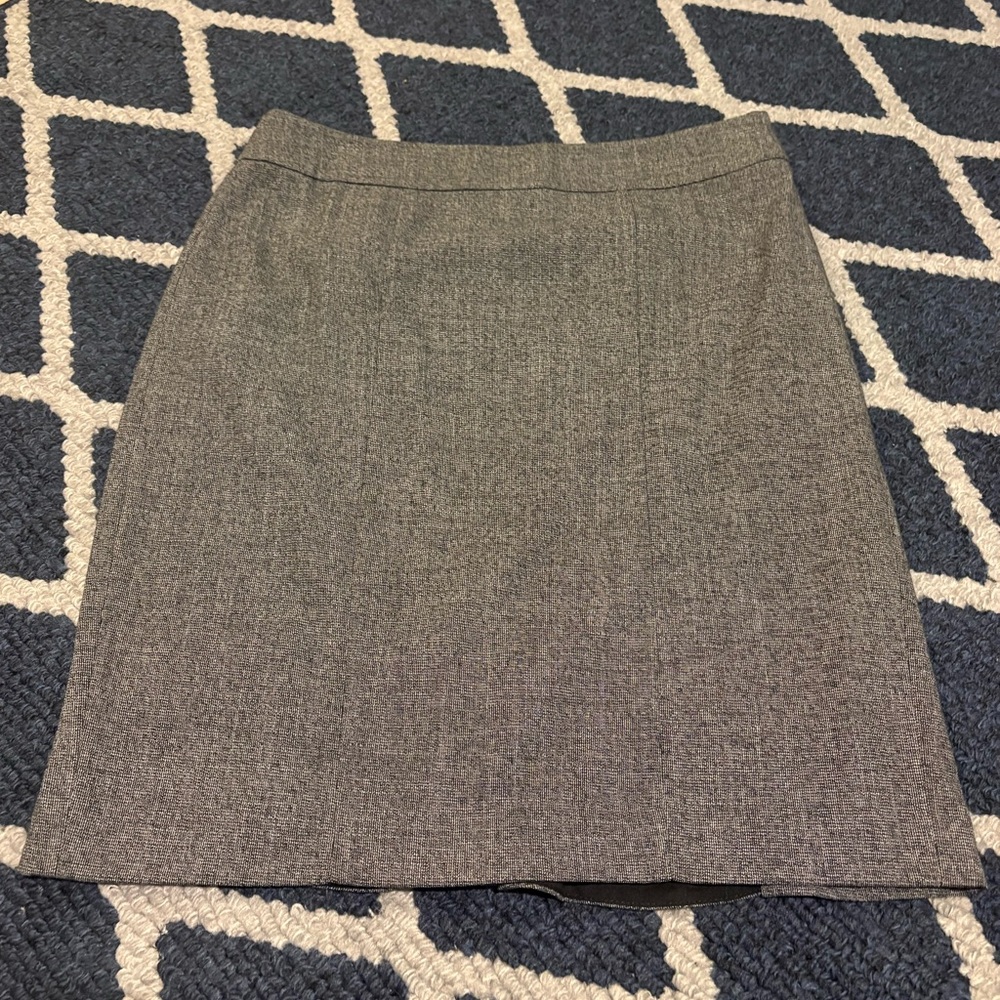 White House Black Market Gray Pencil Skirt
